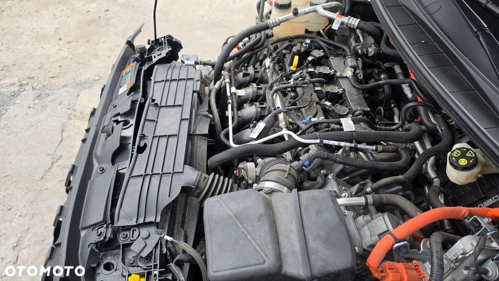 Ford Kuga 2.5 Duratec PHEV TITANIUM - 36