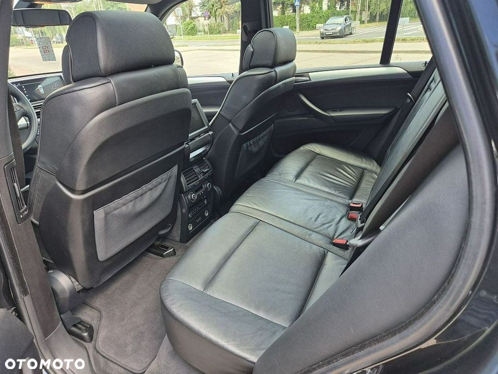 BMW X5 4.8i xDrive - 19