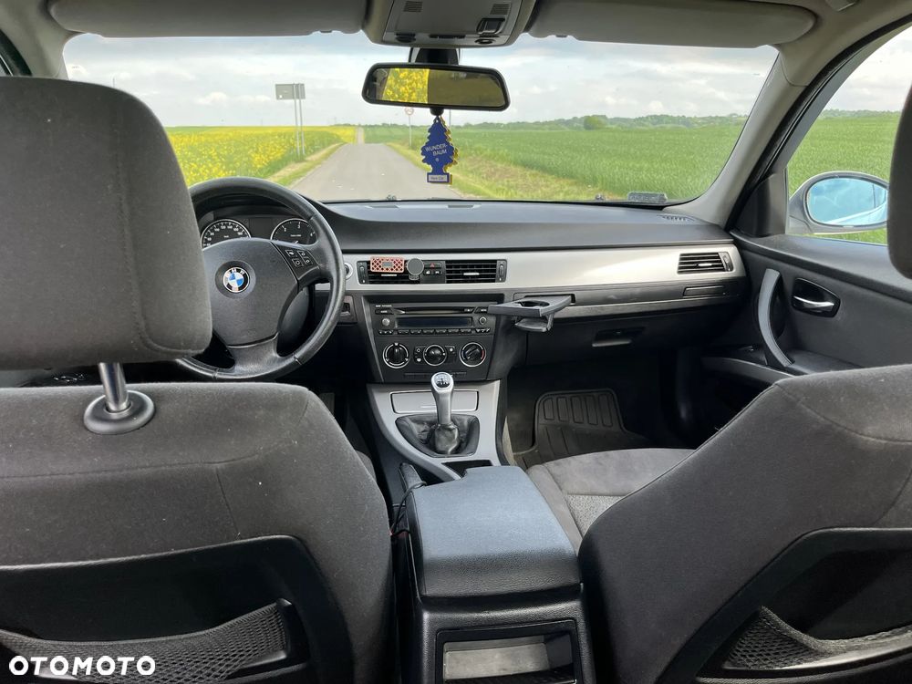 BMW Seria 3 320d - 13