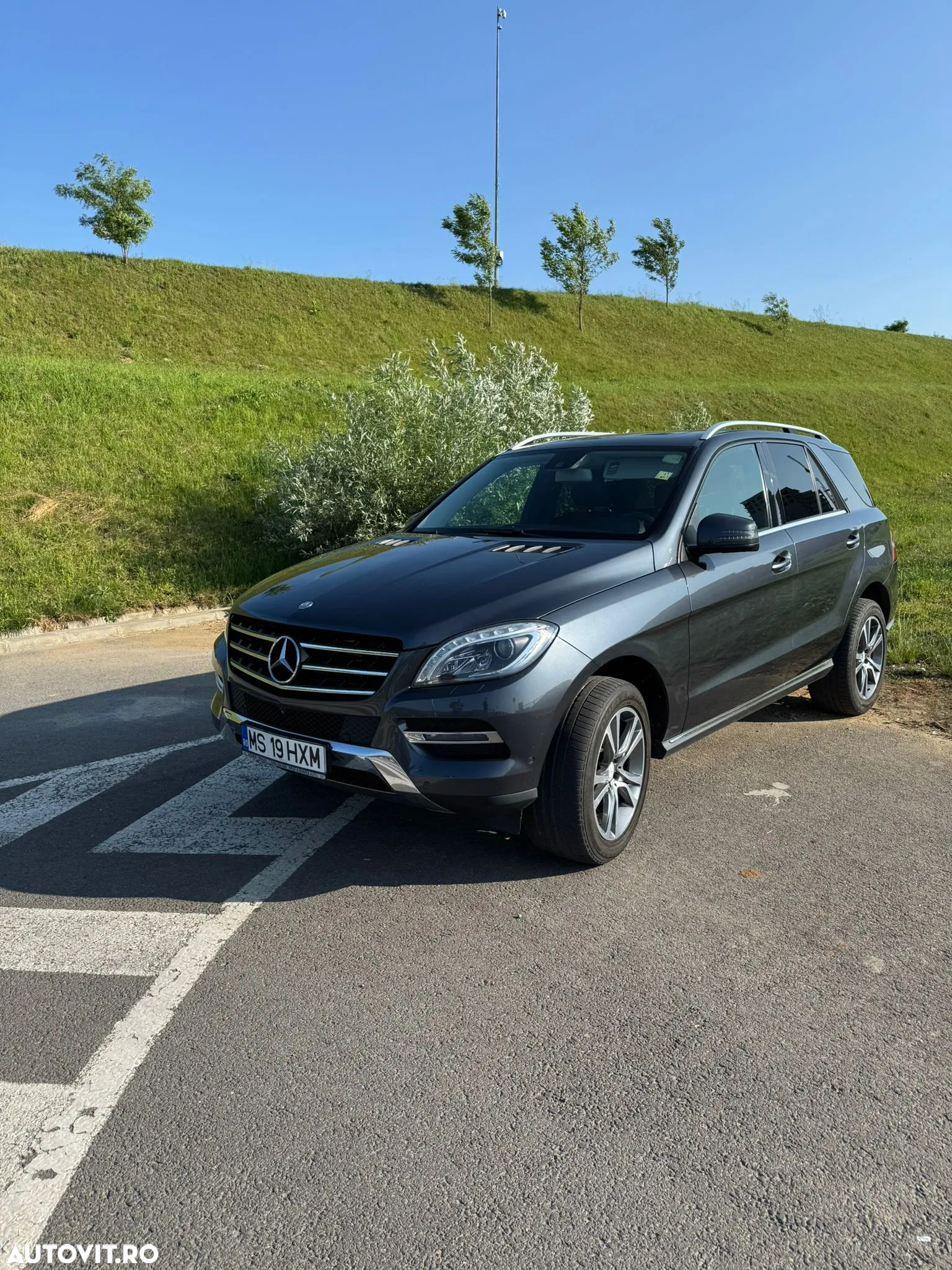 Mercedes-Benz ML 350 BlueTec 4MATIC Aut - 2