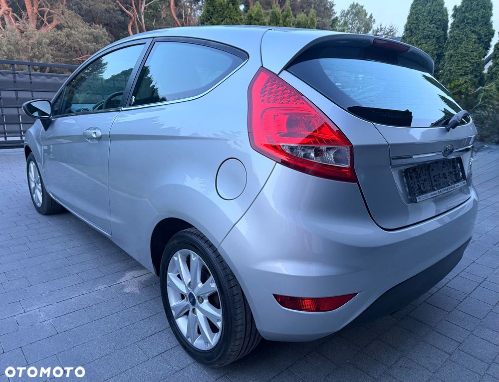 Ford Fiesta 1.4 Ghia - 5