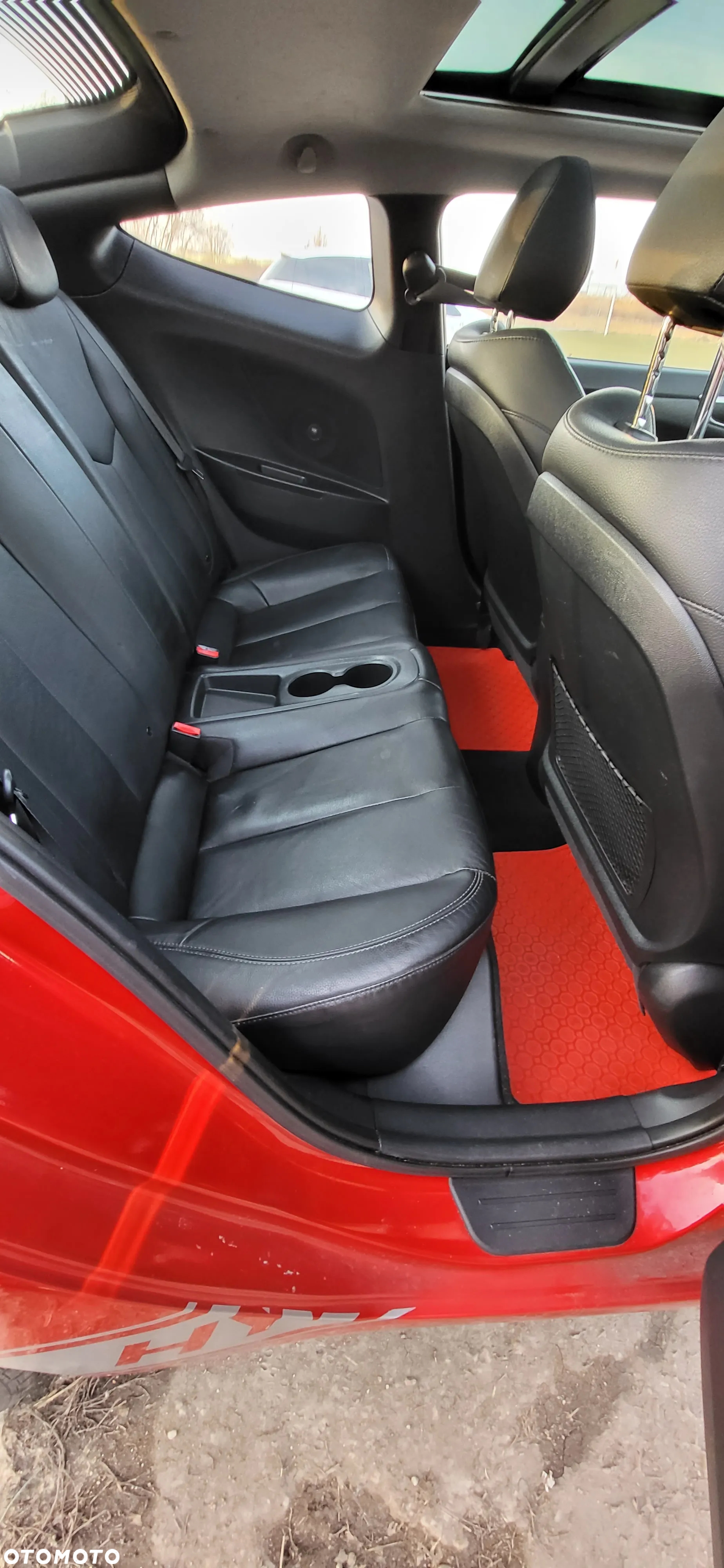 Hyundai Veloster 1.6 GDI Premium - 12