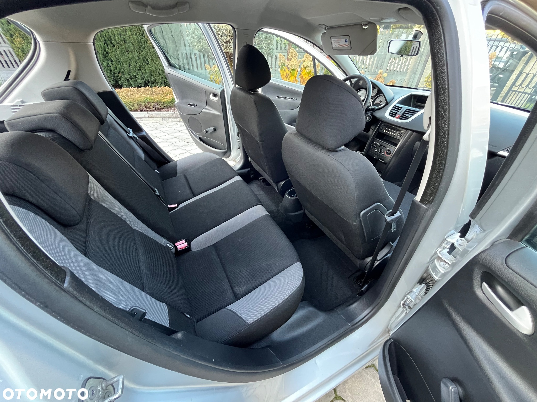 Peugeot 207 1.6 Trendy - 25