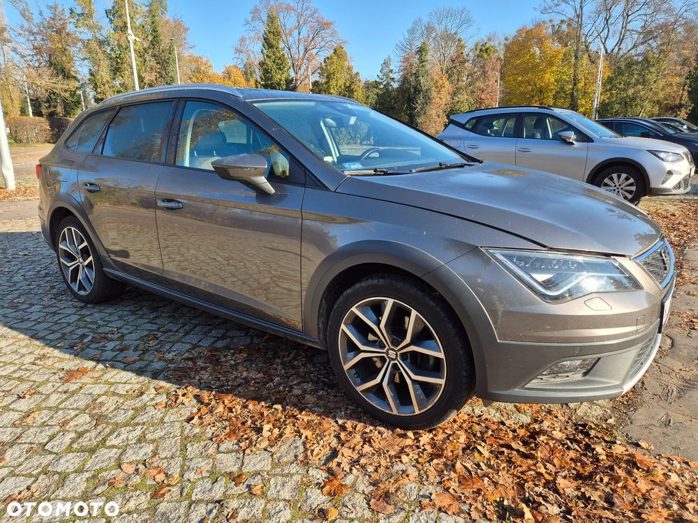 Seat Leon 2.0 TDI DPF Start&Stop DSG XCELLENCE - 8