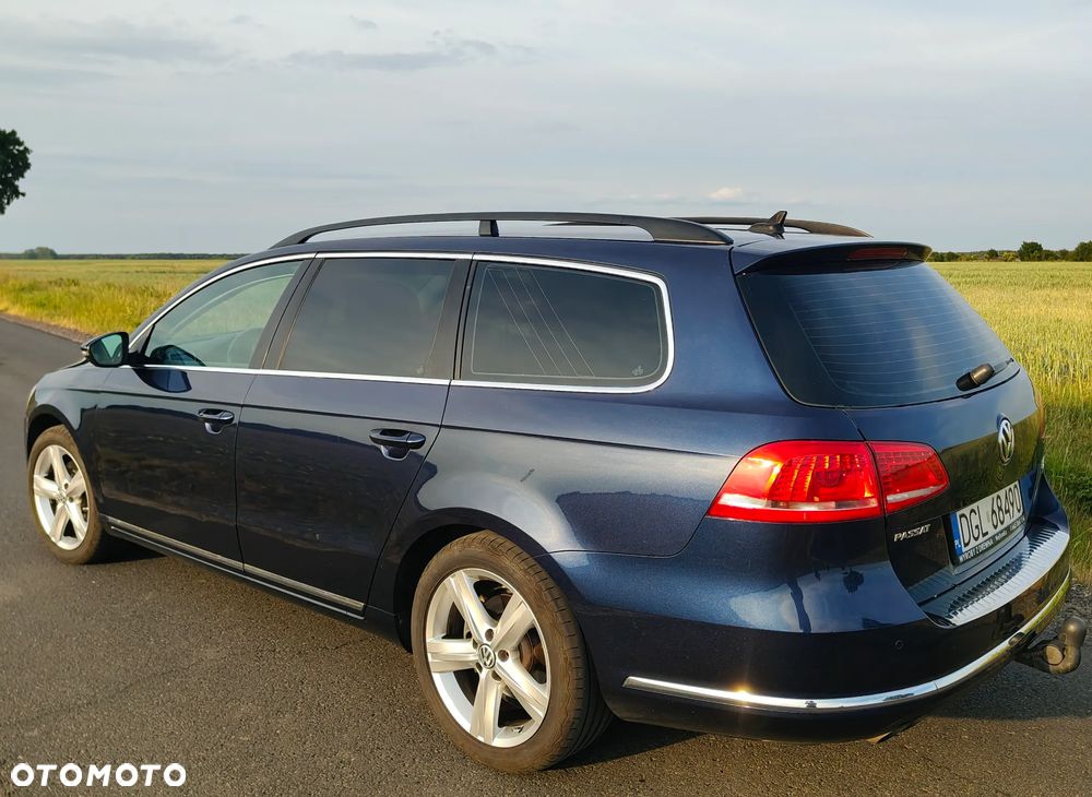Volkswagen Passat 2.0 TDI Comfortline - 5