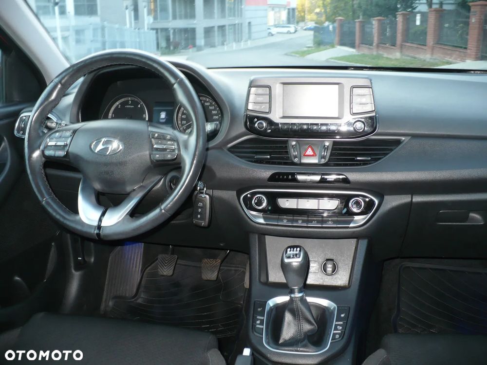 Hyundai i30 - 19