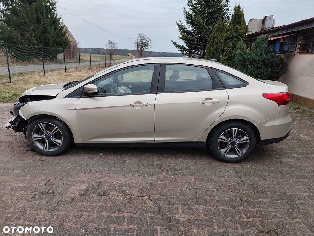 Ford Focus 1.0 EcoBoost Start-Stopp-System Titanium - 6