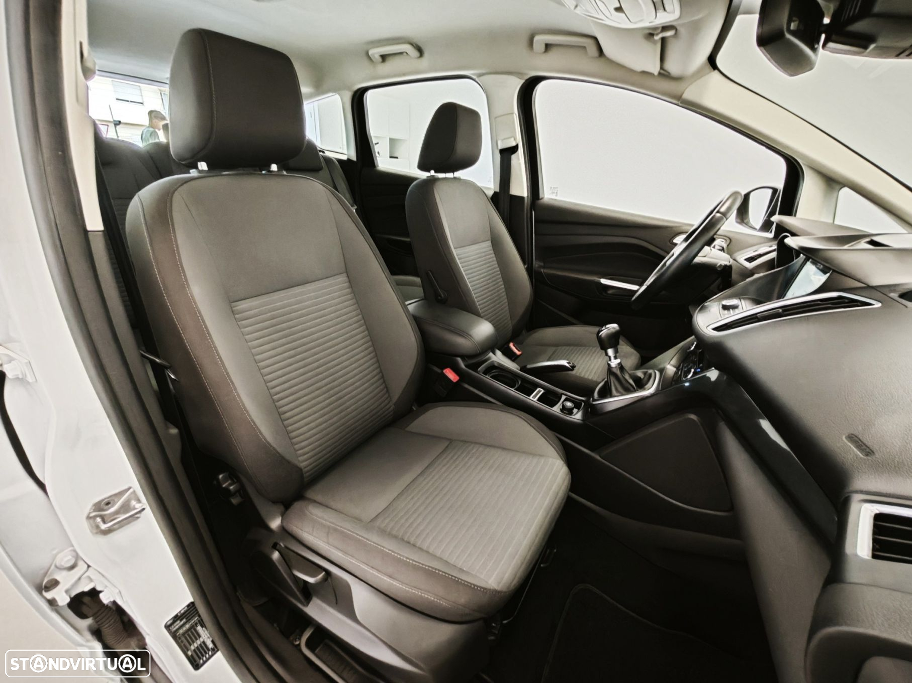 Ford C-Max 1.0 Ecoboost S&S Titanium - 6