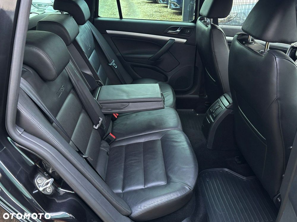 Skoda Octavia 2.0 TDI RS DSG - 25