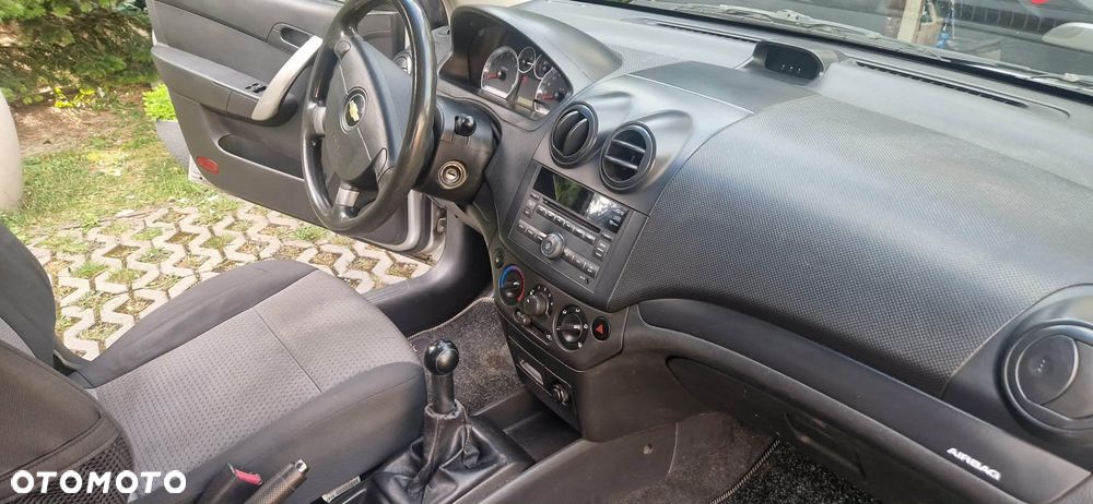 Chevrolet Aveo - 17