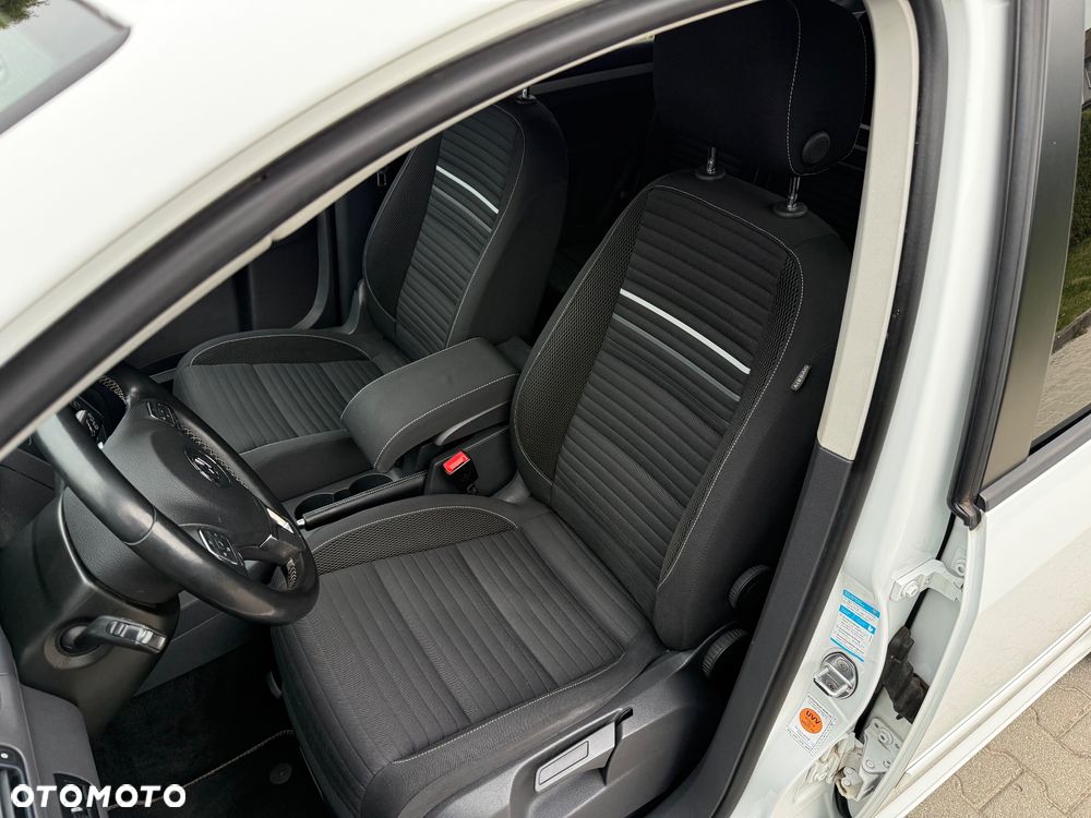 Volkswagen Touran 2.0 TDI DPF DSG Life - 10