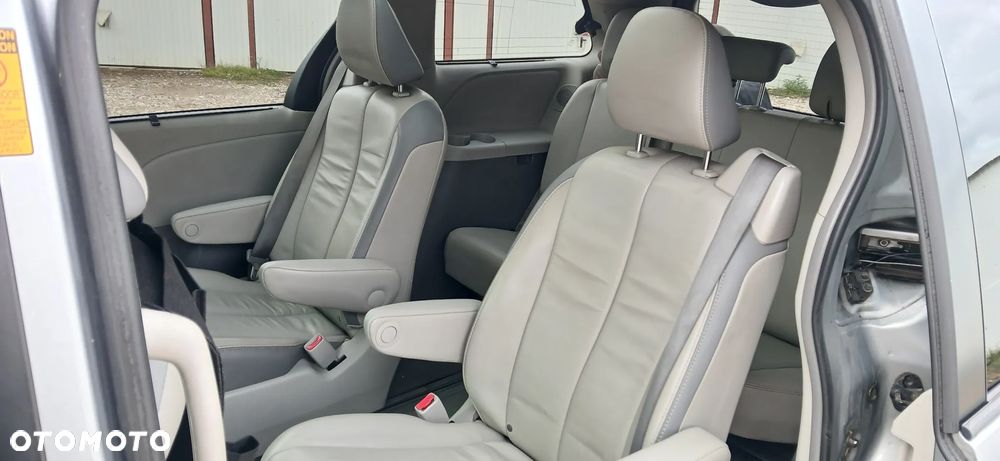 Toyota Sienna 3.5 V6 Limited AWD - 4
