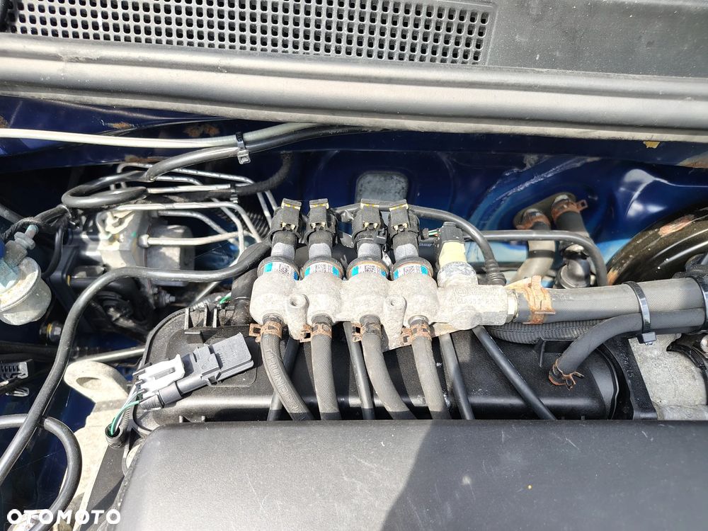 Dacia Logan 1.2 16V Access EU6 - 22