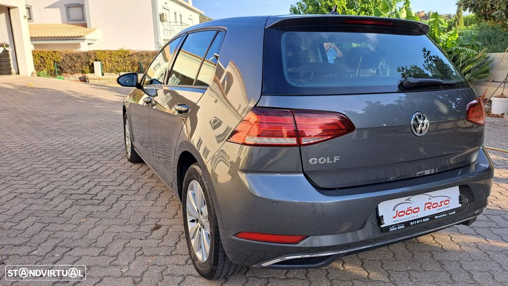 VW Golf 1.6 TDI Confortline DSG - 7
