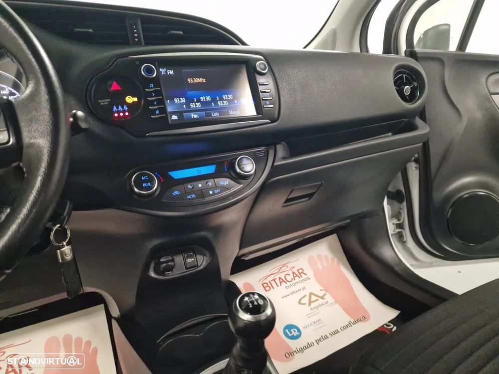 Toyota Yaris 1.0 VVT-i Comfort+P.Style - 41