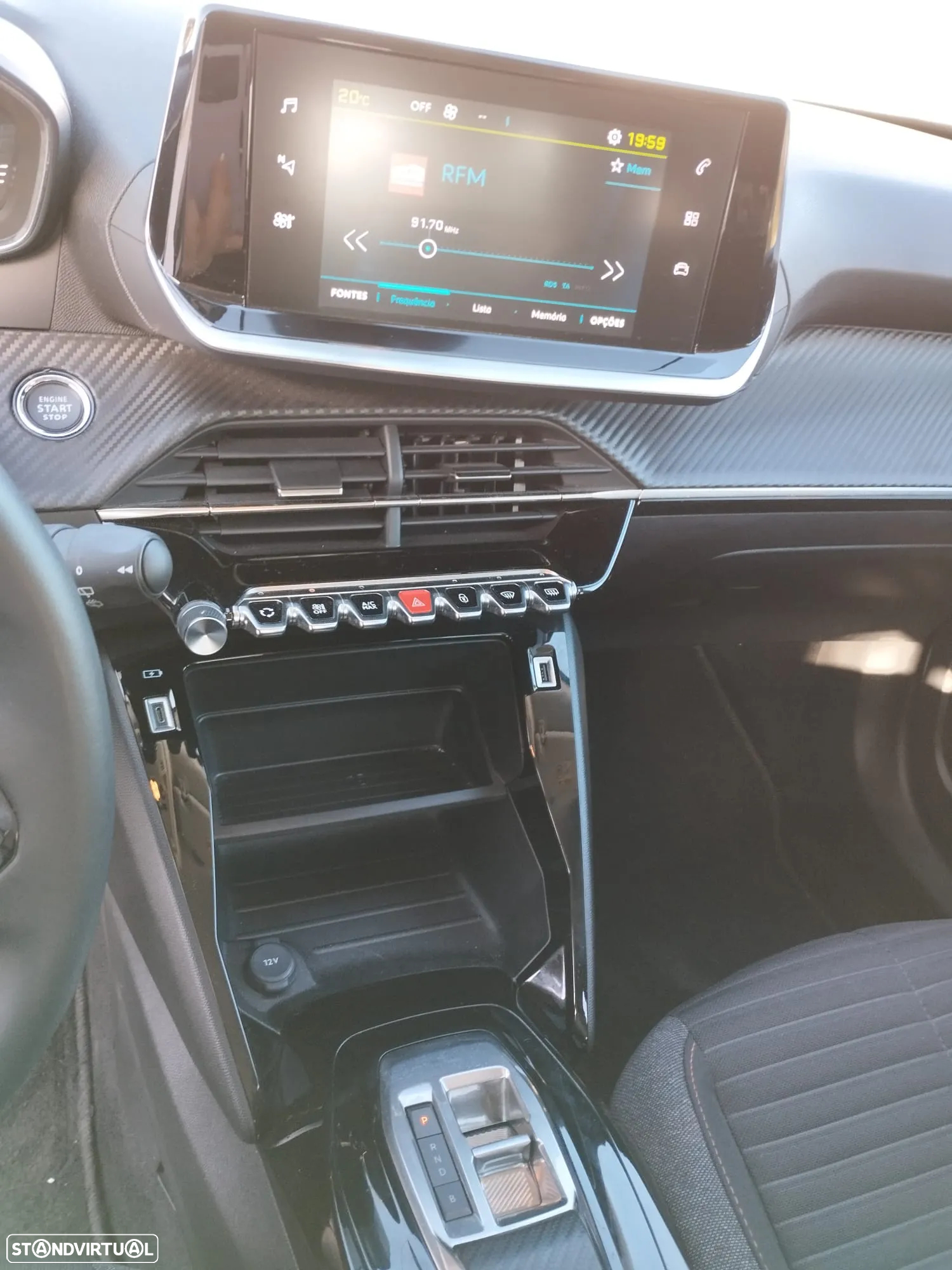 Peugeot e-2008 50 kWh Active Pack - 4