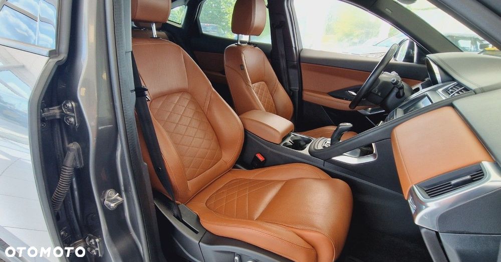 Jaguar E-Pace - 34