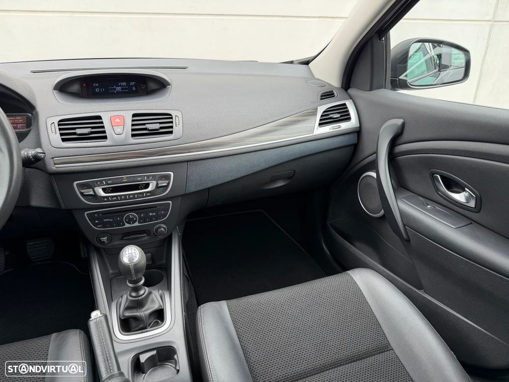 Renault Mégane 1.5 dCi Dynamique S - 16