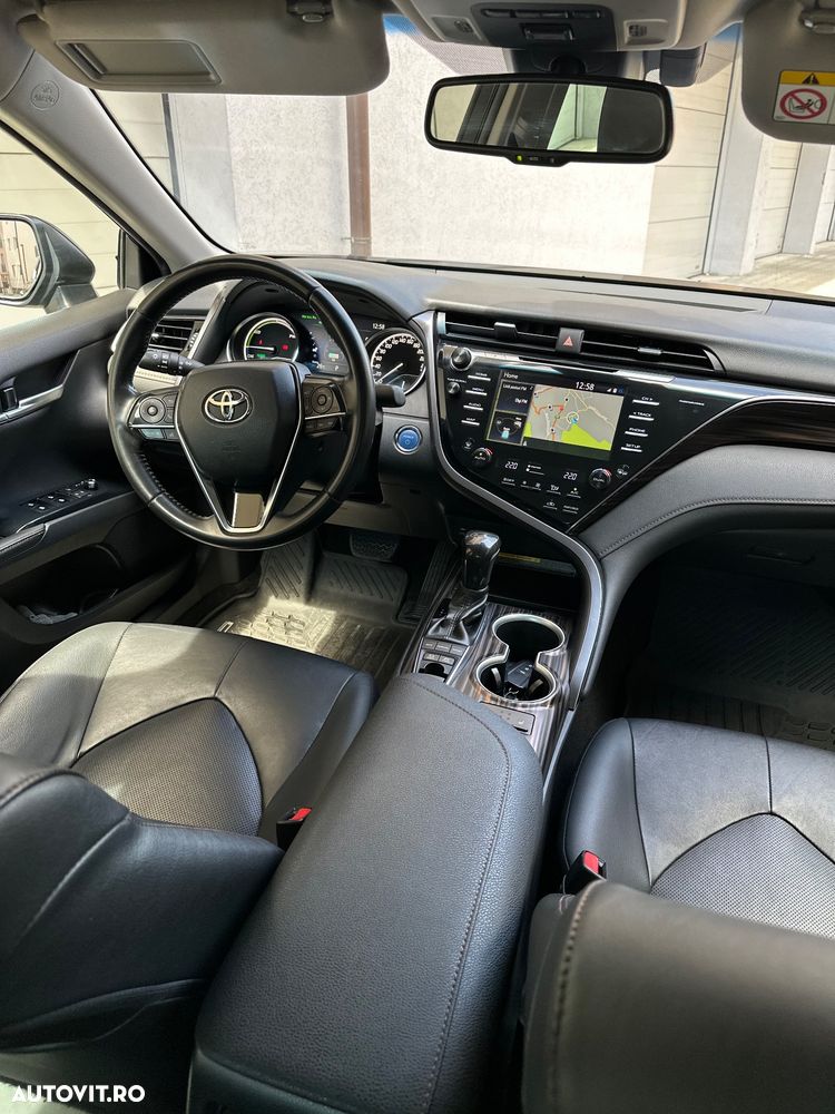 Toyota Camry 2.5 Dynamic - 11