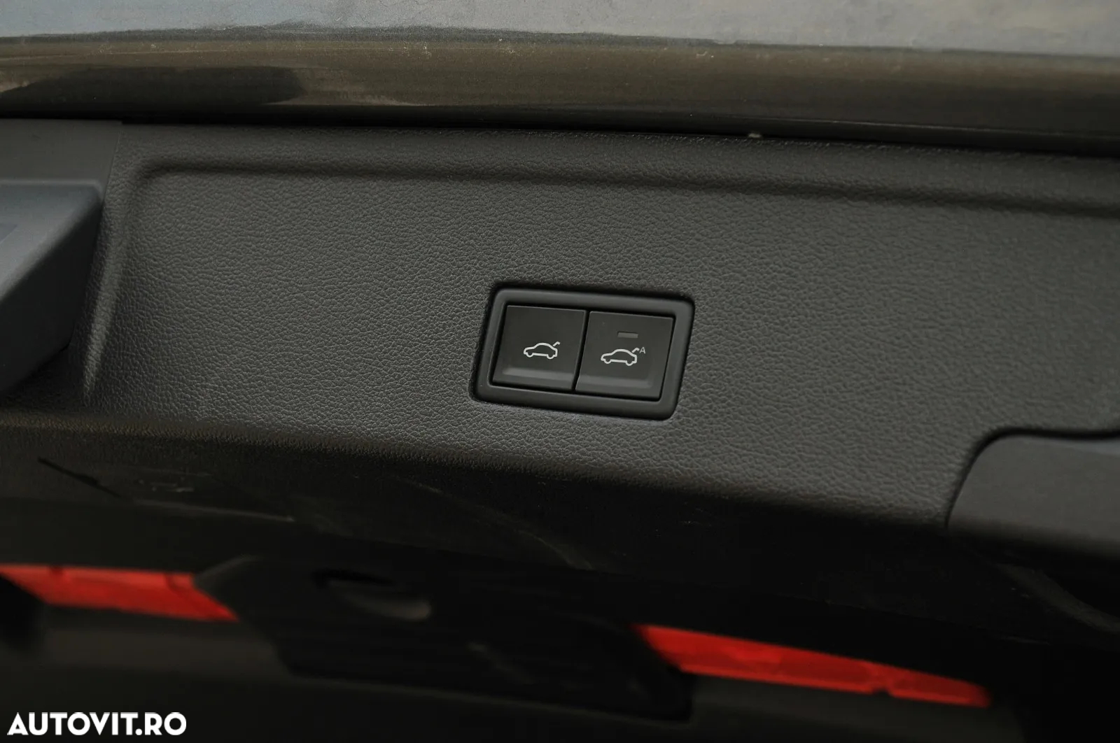 Volkswagen Touareg V6 TDI 4MOTION R-Line - 18