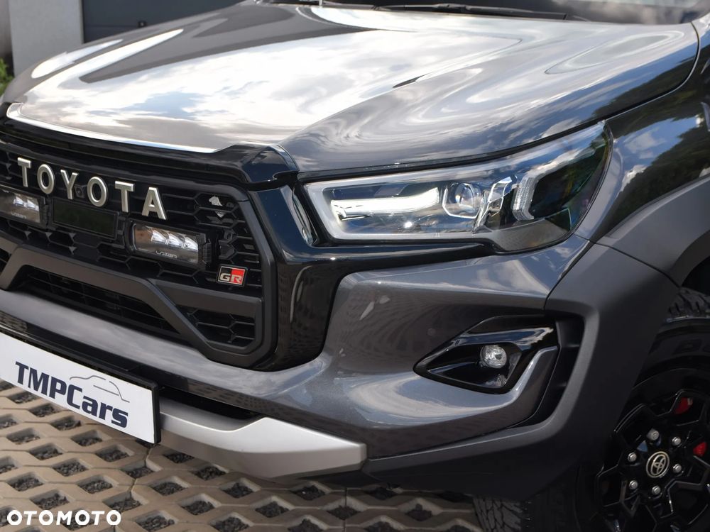 Toyota Hilux 2.8 D-4D Double Cab GR Sport II 4x4 - 11