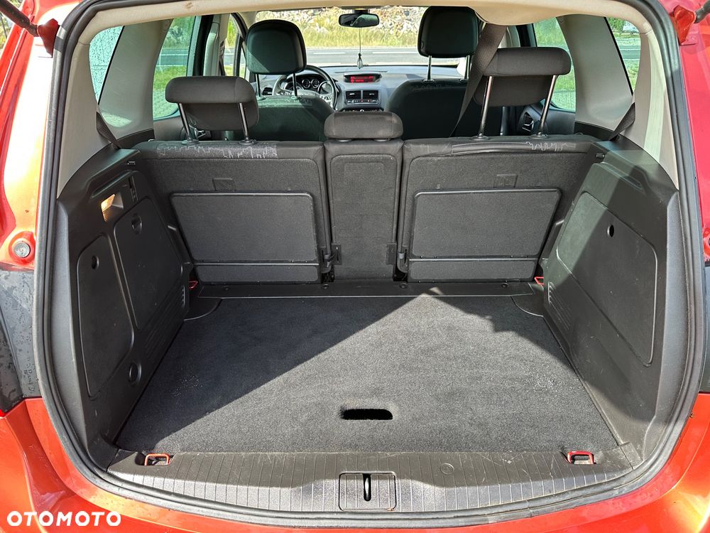 Opel Meriva 1.4 T Cosmo S&S - 24