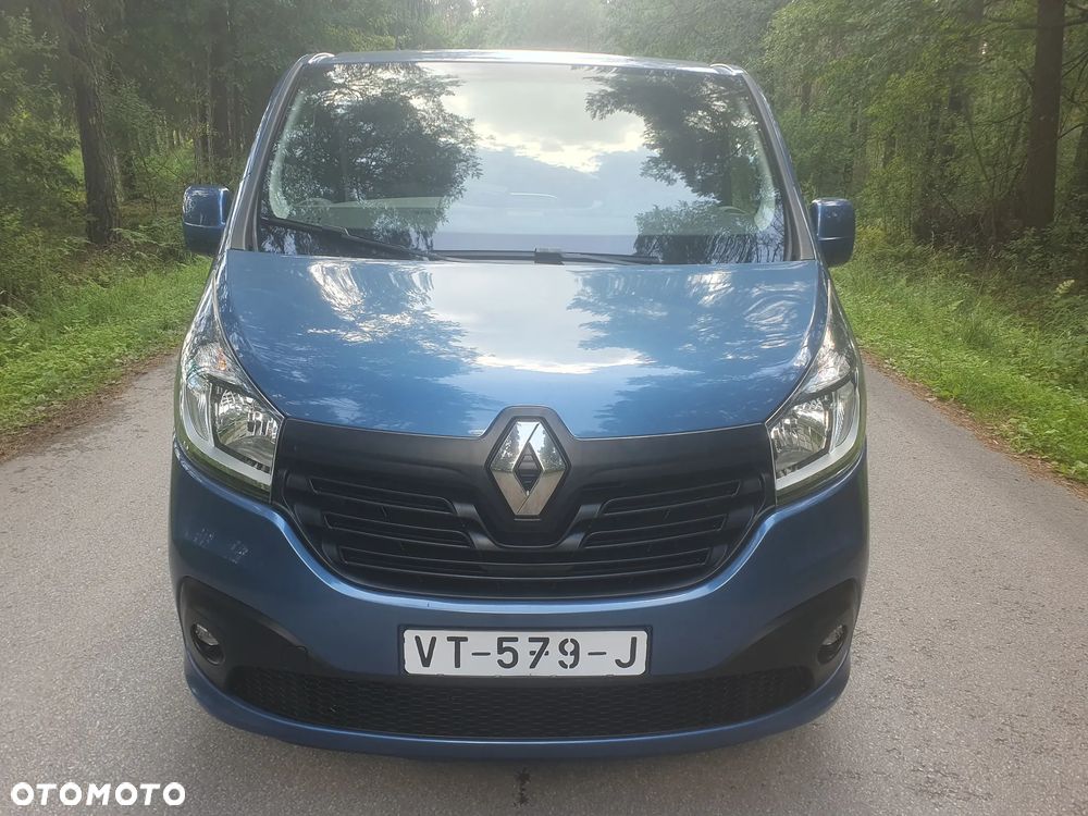 Renault TRAFIC - 2