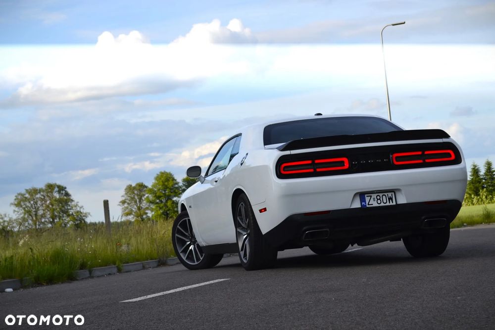 Dodge Challenger 5.7 R/T - 5