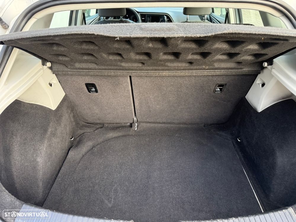 SEAT Leon 1.6 TDI Reference Ecomotive - 10