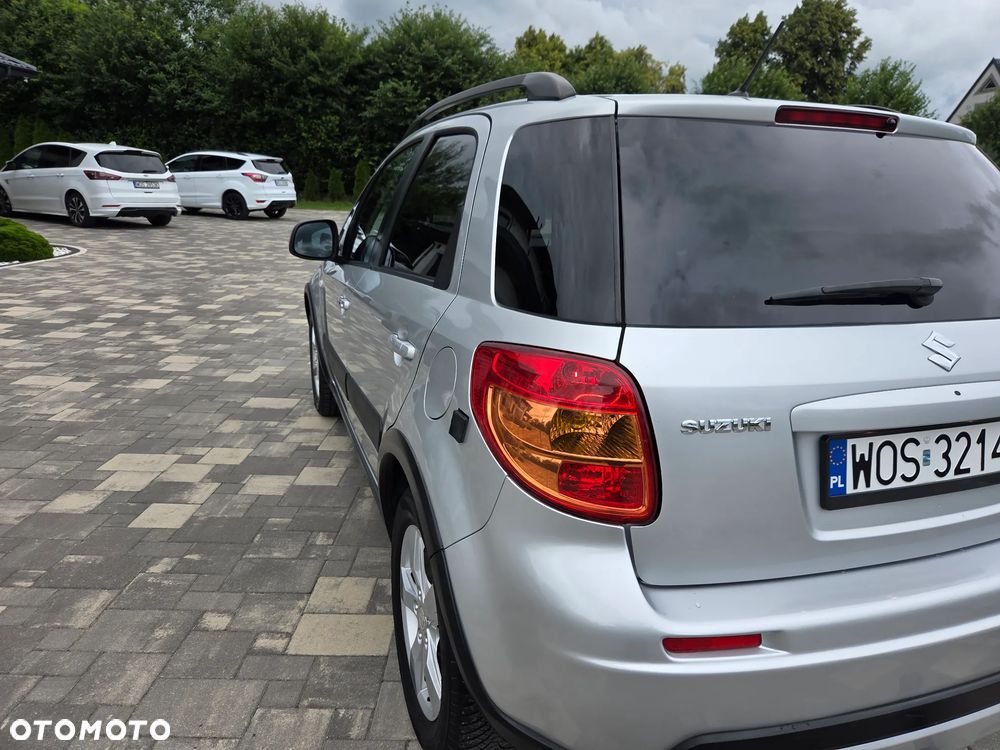 Suzuki SX4 1.6 VVT Streetline 4x2 Club - 18