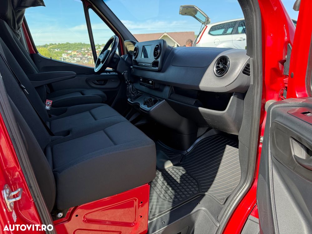 Mercedes-Benz Sprinter - 7