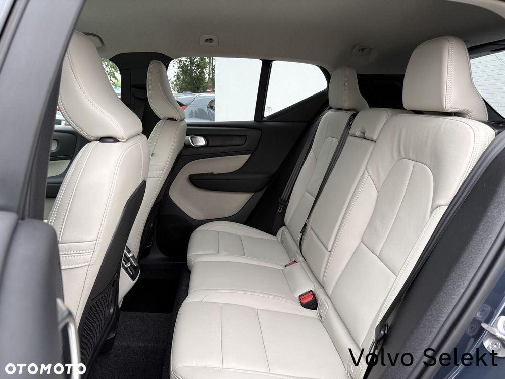 Volvo XC 40 - 22