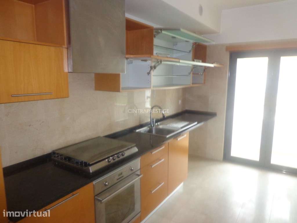 Arrendamento .Sintra,Lourel. Apartamento T2 /3 ass,com parqueamento. - Grande imagem: 4/21