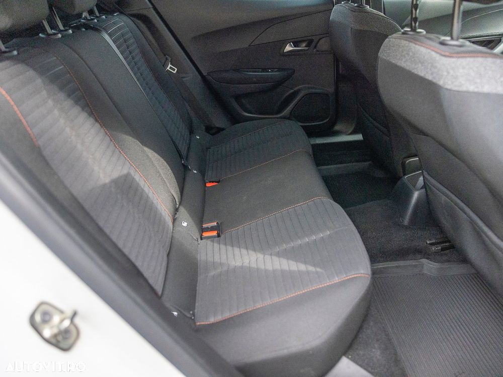 Peugeot 2008 1.5 BlueHDI FAP Allure - 4