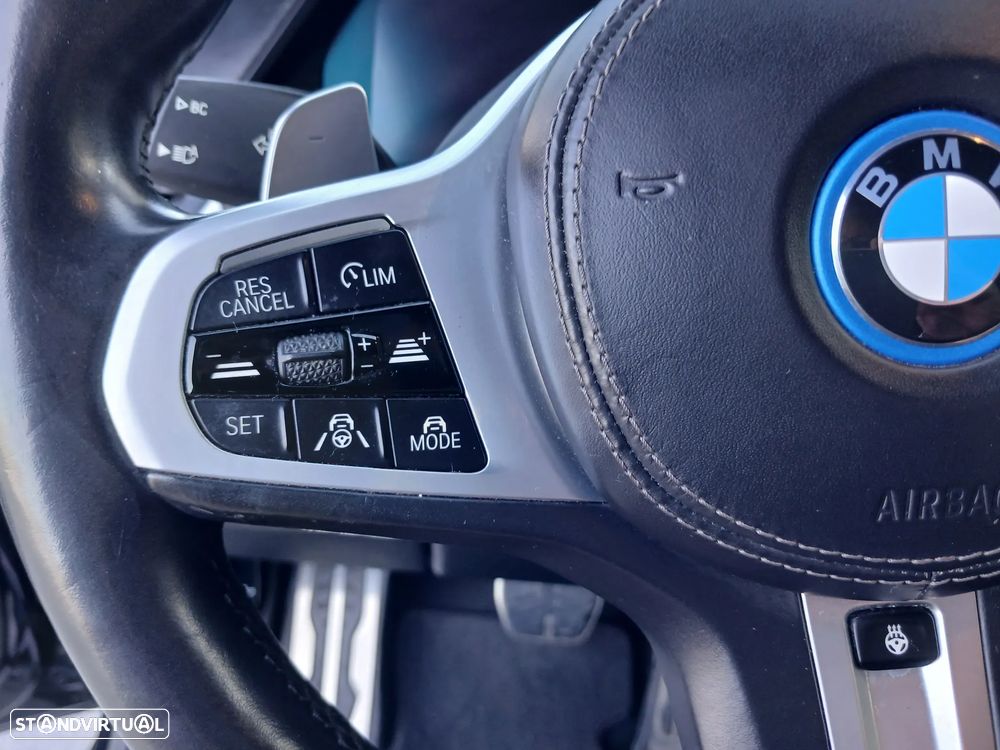 BMW X5 45 e xDrive Pack M - 10