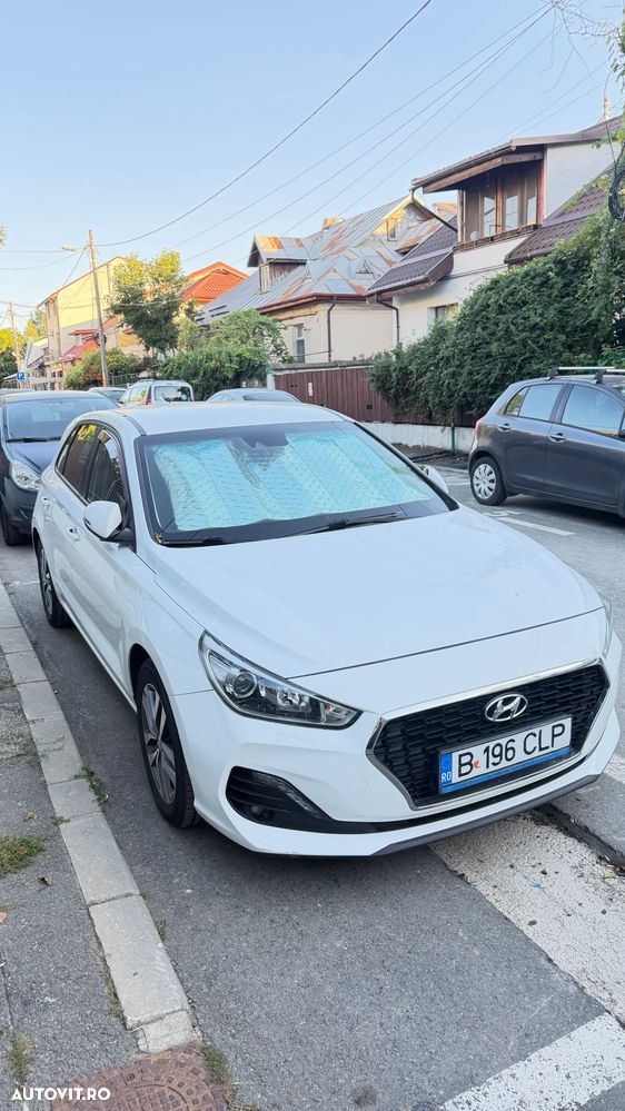 Hyundai i30 1.4 100CP 5DR M/T Highway - 1