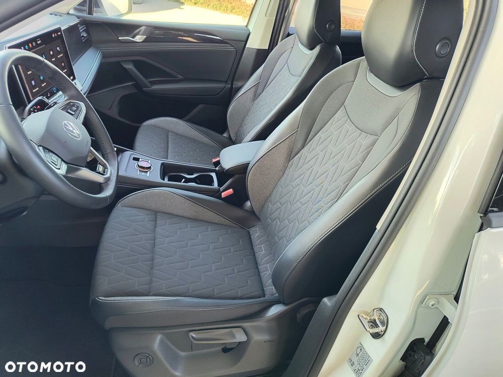 Volkswagen Tiguan - 13