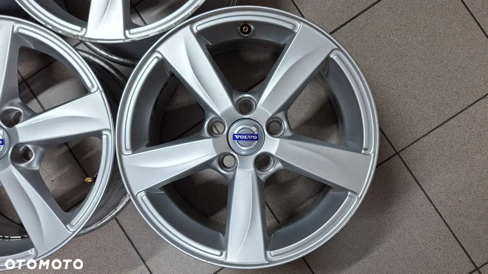 Felgi Aluminiowe 16 Volvo V40 5x108 ET 50 - 5