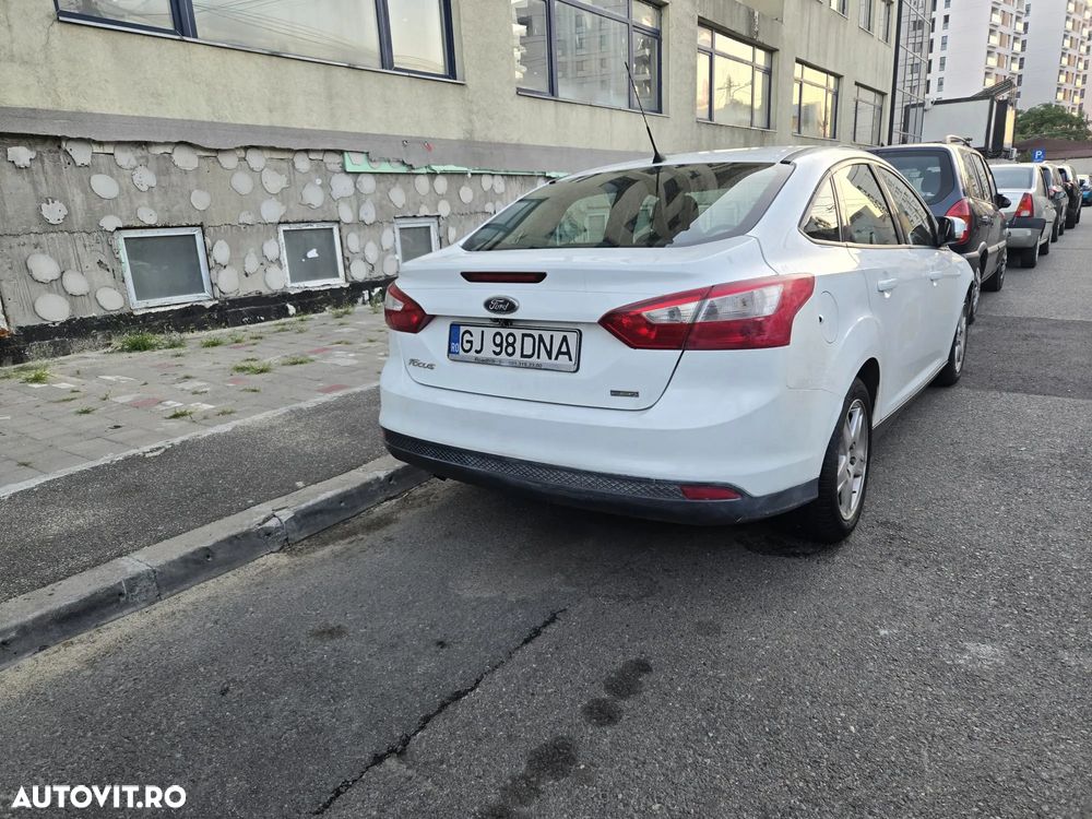 Ford Focus 1.0 EcoBoost Sport - 3