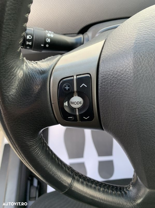 Toyota Yaris - 25