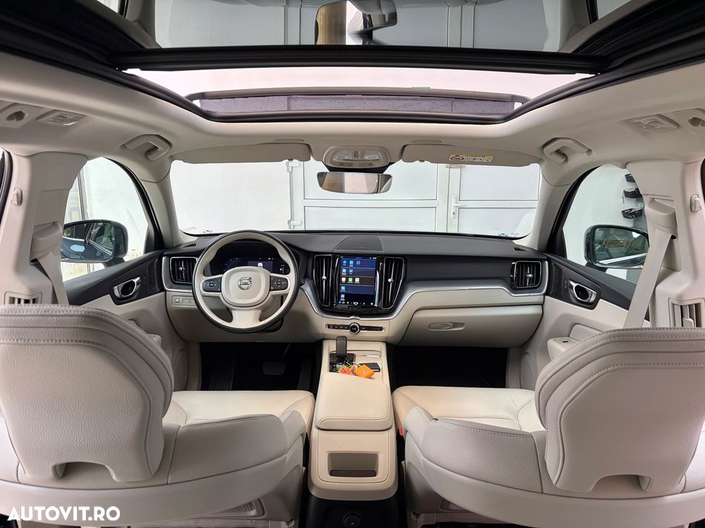 Volvo XC 60 Recharge T6 Twin Engine eAWD Inscription Expression - 2