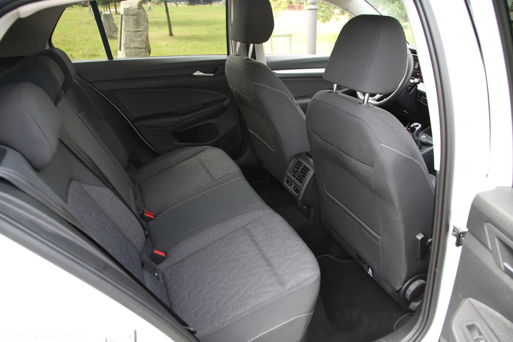 Volkswagen Golf Variant 1.5 TSI OPF Move - 37