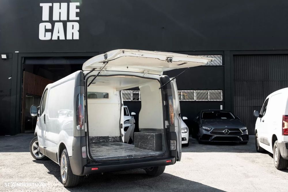 Opel vivaro - 9