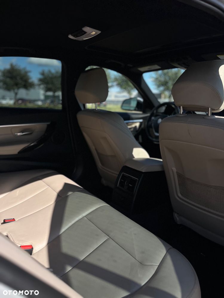 BMW Seria 3 - 12