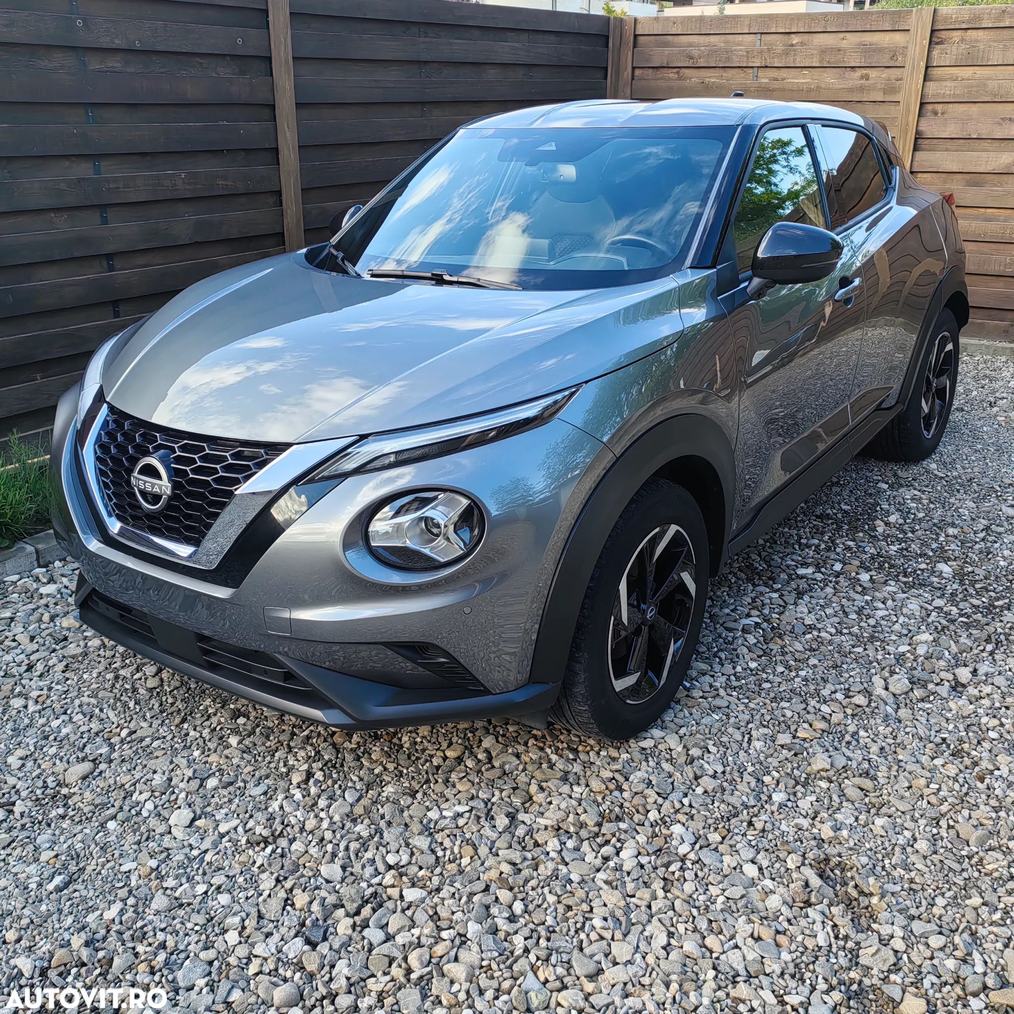 Nissan Juke 1.0 DIG-T DCT N-Connecta - 1