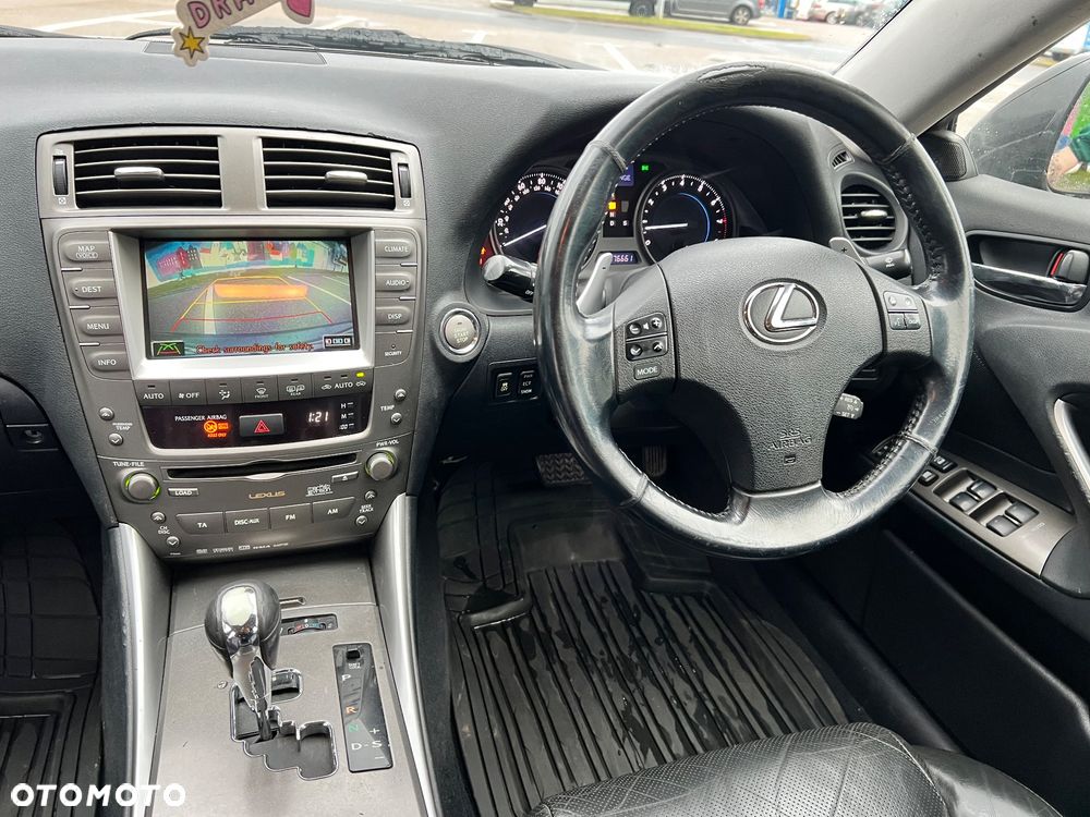 Lexus IS 250 Prestige - 10