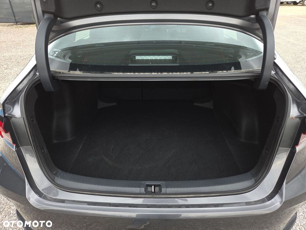 Toyota Corolla 1.8 Hybrid Comfort - 15