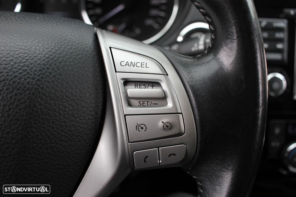 Nissan Qashqai 1.5 dCi N-Connecta - 13