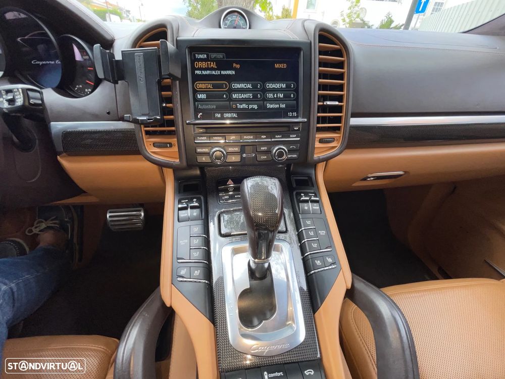 Porsche Cayenne Turbo S Tiptronic S - 19
