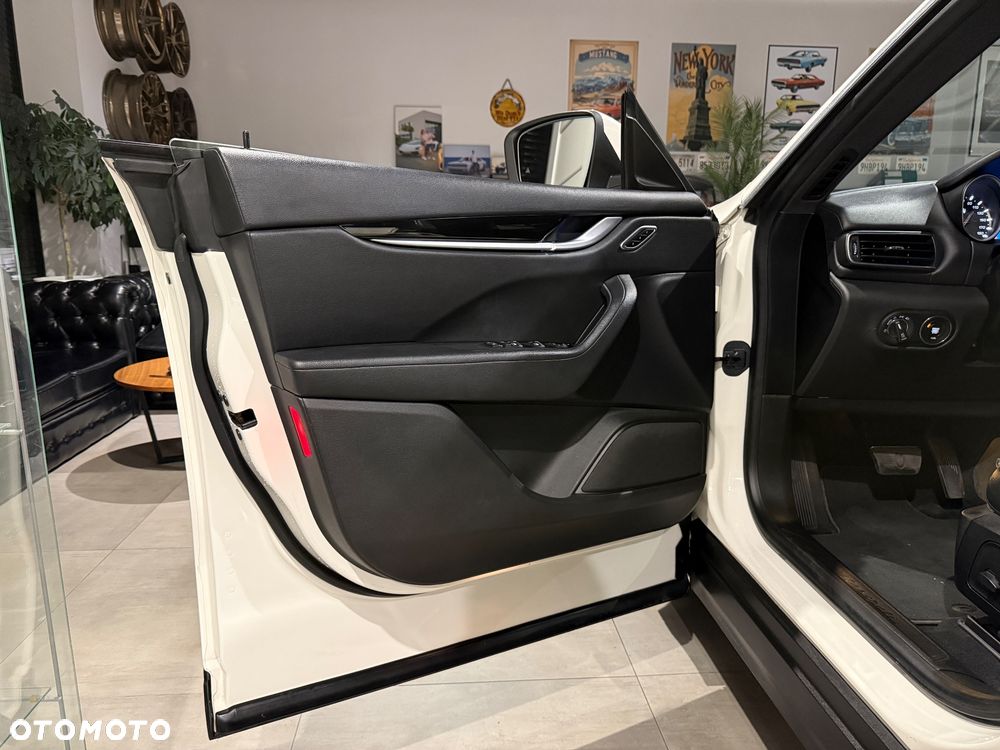 Maserati Levante - 18
